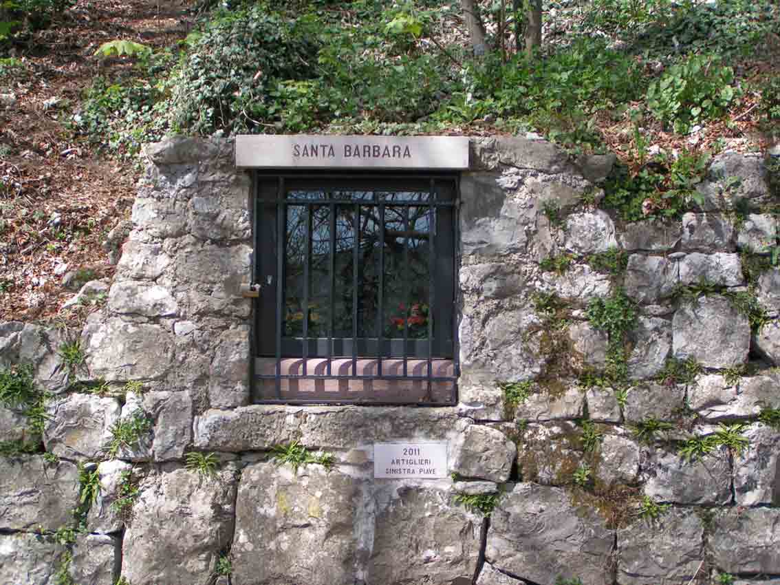 capitello a ricordo degli artiglieri