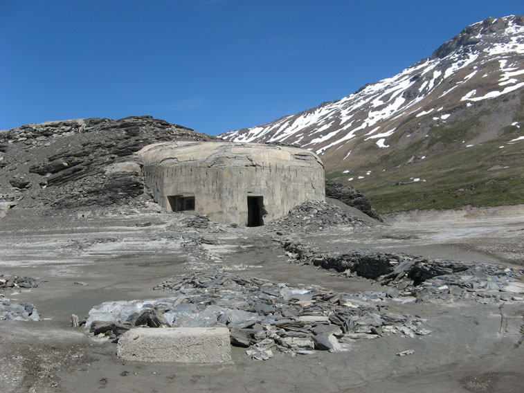 4 maggio 2015-Il malloppo del Centro 18,volendo potremmo ancora visitare gli interni