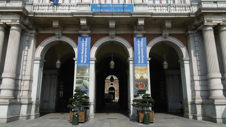 29 giugno 2015 Torino-Ingresso di Palazzo Carignano