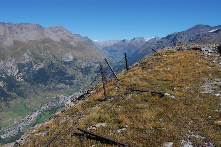 Moncenisio 29 agosto 2015-La valle dell'Arc verso Bessan vista dal Forte della Turrà