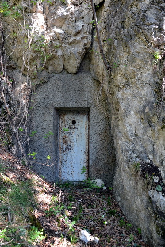 Val fella Km.176-Op7.jpg