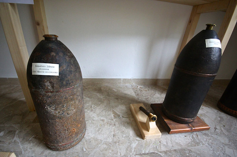 cas.Zucchi.cimeli (1).jpg