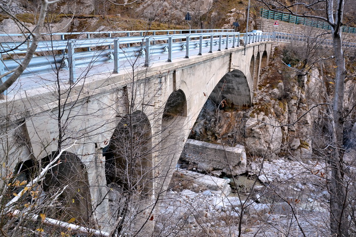 SR646_01.jpg