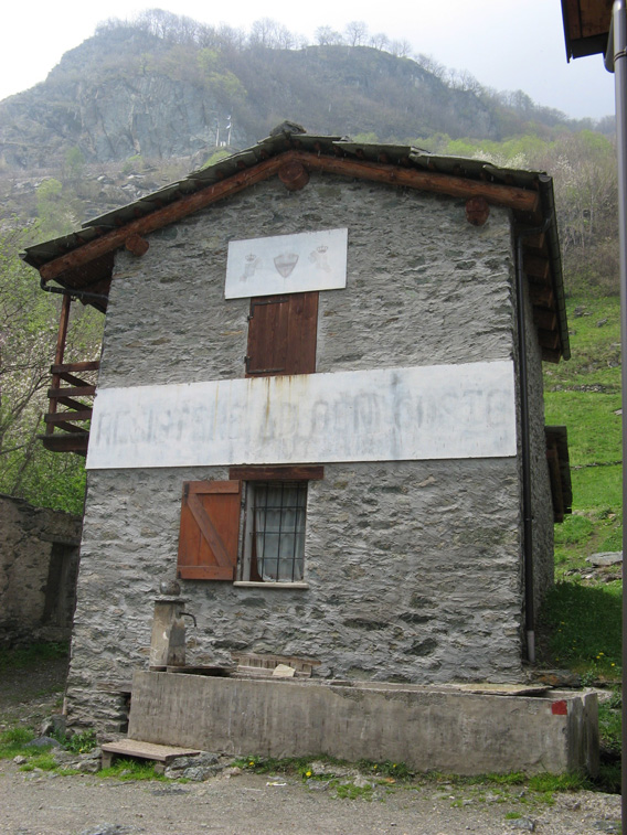 Villanova Pellice(TO) La facciata della casa,forse il Comando GaF dello sbarramento