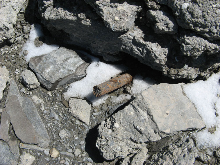 Centro VII Moncenisio-Spezzone del tirante che fissava la cupola dell'osservatorio al calcestruzzo