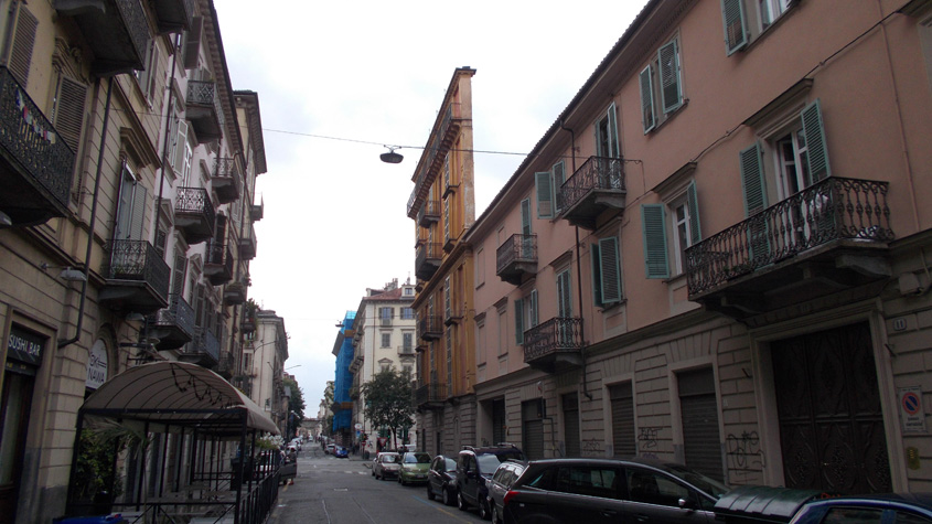 Torino 3 giugno 2016-Il lato minore della casa &quot;Fetta di Polenta&quot;