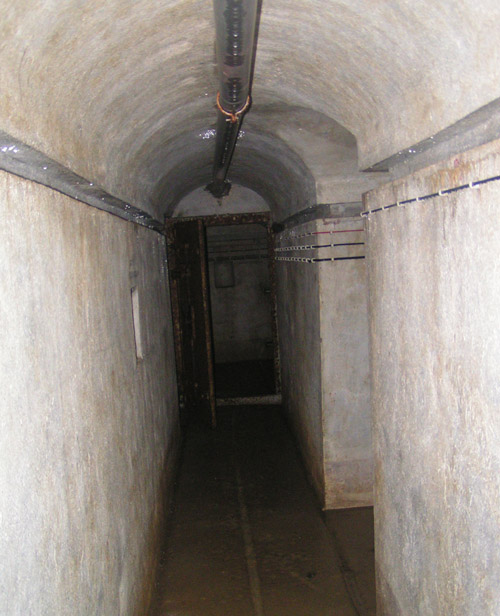 corridoio verso l' uscita