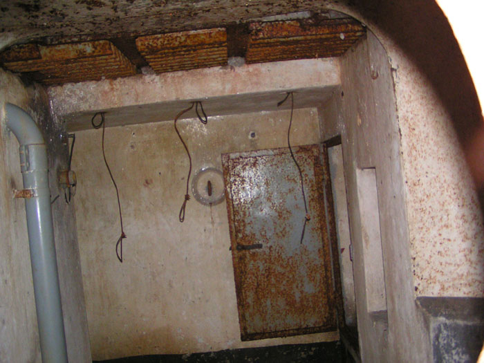 interno postazione visto dalla feritoia