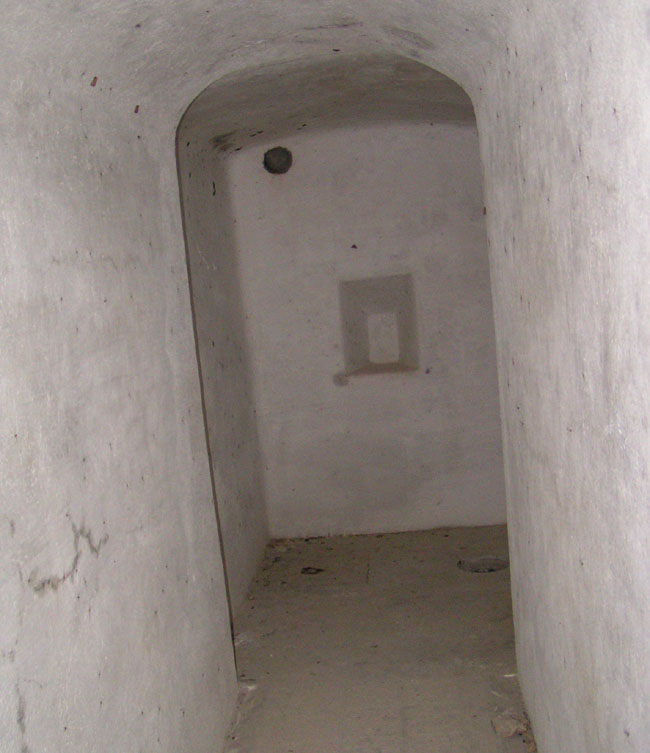 vano difesa ingresso