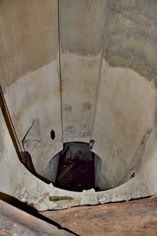 Scala che porta alla camerata dell'opera 19
