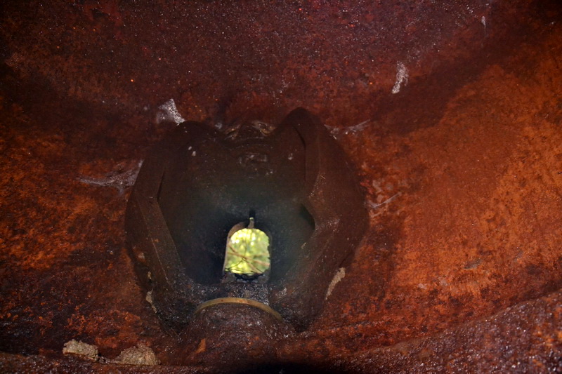 Feritoia con scudo girevole