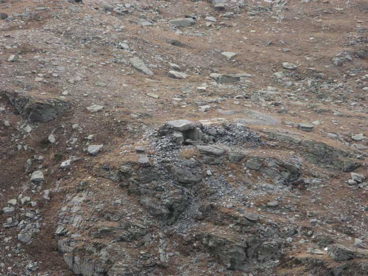Superato il Colle siamo in vista della nostra meta odierna:La Postazione P3
