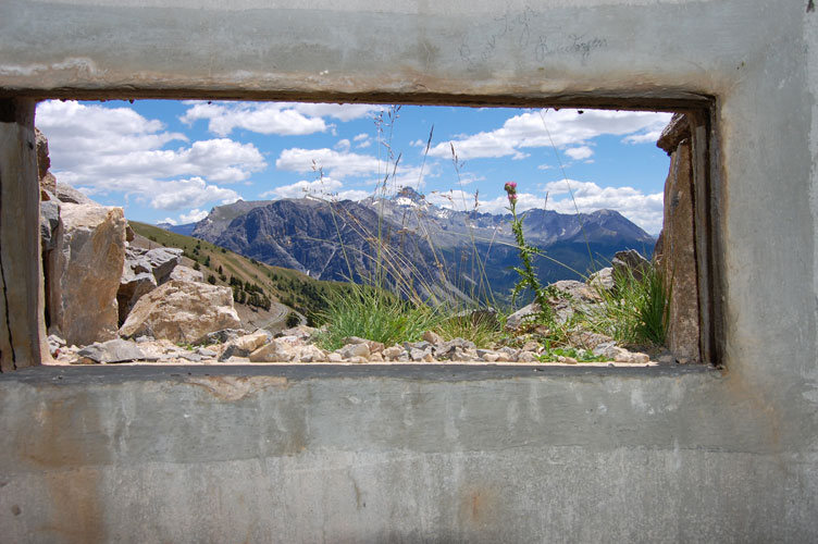 Francia zona dei Gondrans-Il Pic de Rochebrune visto dall'Ombilic