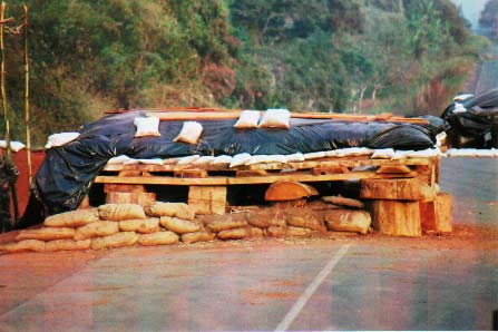 IvoryCoast_bunker_at_road_w.jpg