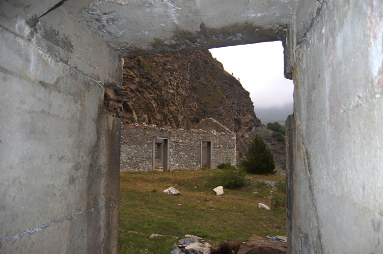 Moncenisio-Vista sulla stazione a valle della teleferica del Giaset