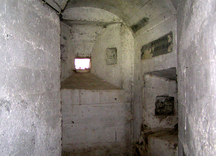 interno caponiera osservatorio e difesa arma