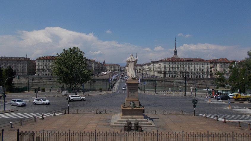 1 giugno 2017 Torino-Piazza Vittorio,Via Po e la  Mole visti dalla Gran Madre