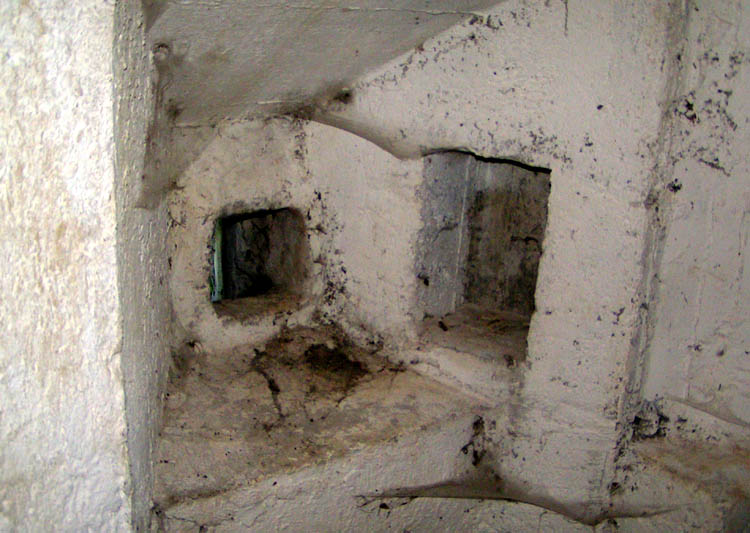 feritoia caponiera