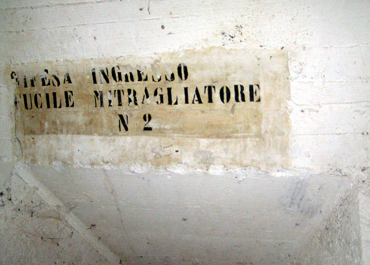 feritoia difesa ingresso