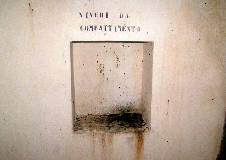 piccola nicchia x viveri