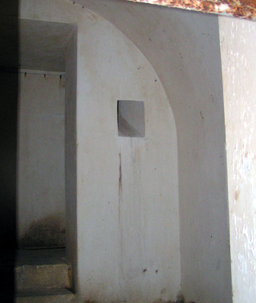 feritoia difesa ingresso