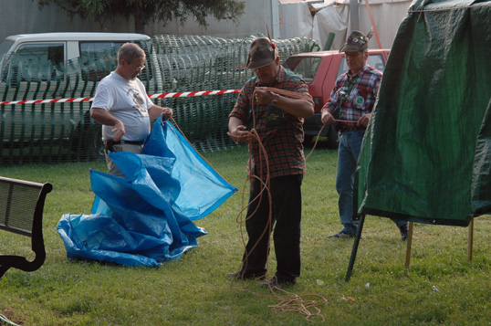 dalla &quot;tenda del Najone&quot;<br />missione compiuta con successo, il GA smonta tutto e torna a baita, complimenti per l'ottimo lavoro.<br />andumma sfundumma