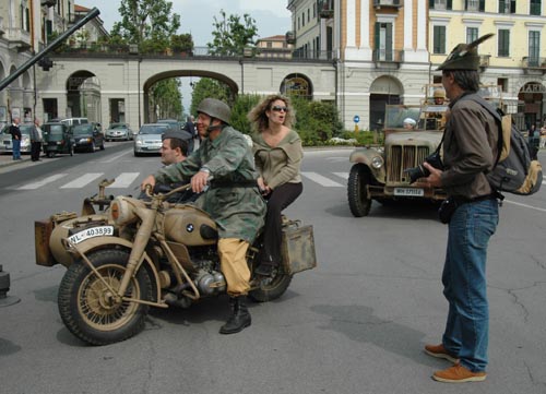 Strategie<br />individuato il punto debole della colonna un<br />bocia va all'attacco !
