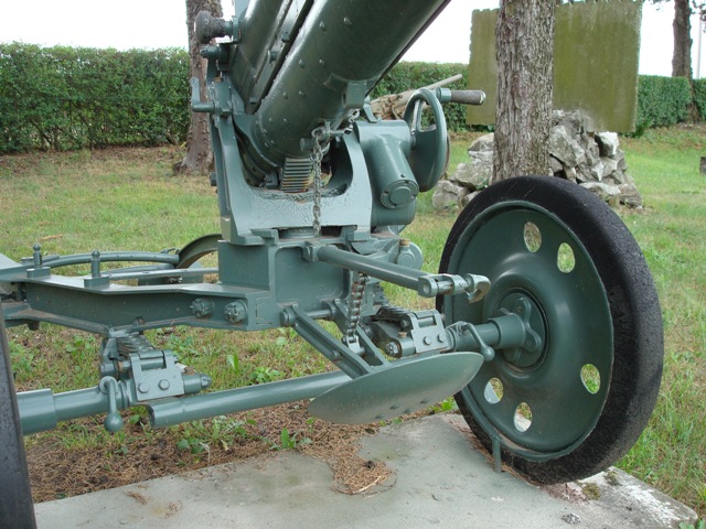 47-32 F.JPG