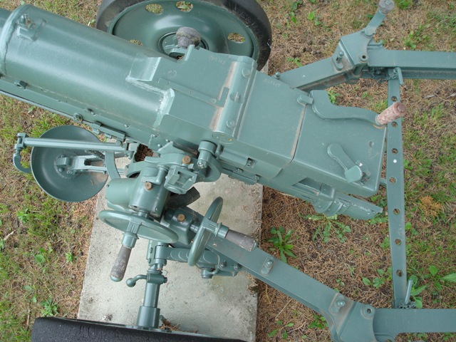 47-32 D.JPG