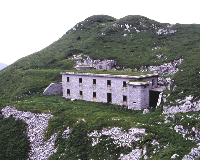 caserma.jpg