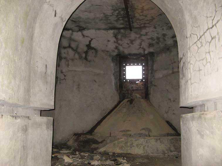 L'interno della casamatta n.1 della Batteria B3 perfettamente conservato.