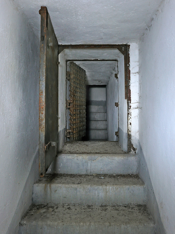 CR-012.jpg