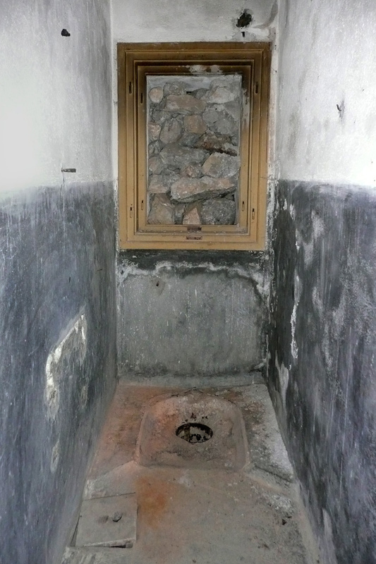 302a.jpg