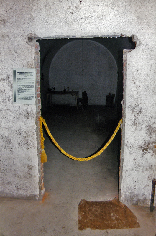 102.jpg