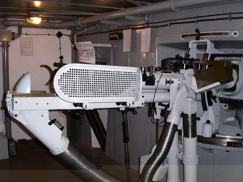Lato sinistro cannone.jpg