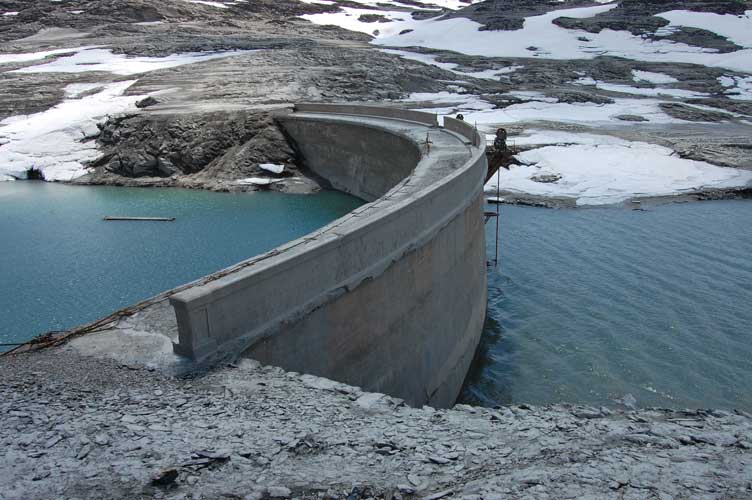La diga ad arco