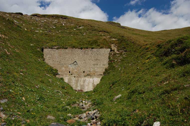 Vista frontale del Ricovero
