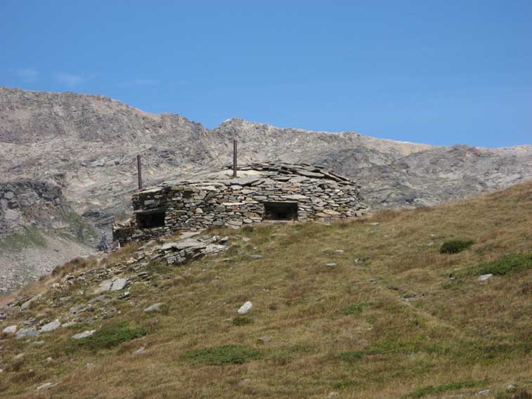 La Postazione 76 con le cannoniere 1 e 2