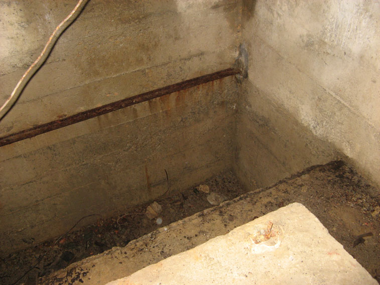 La fossa del serbatoio della riserva carburante