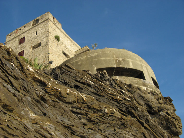 Il bunker e Torre Aurora