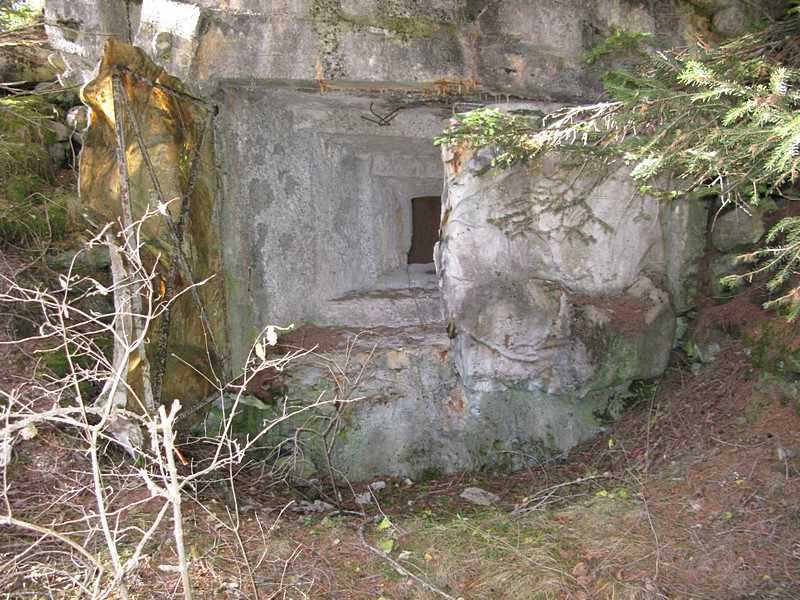 Una delle feritoie dell'opera N. 5 del Prato alla Drava
