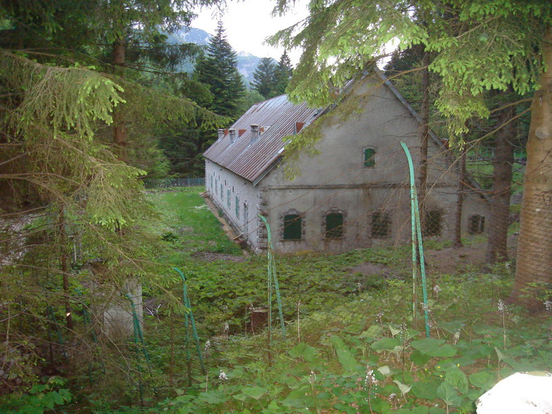 caserma.jpg