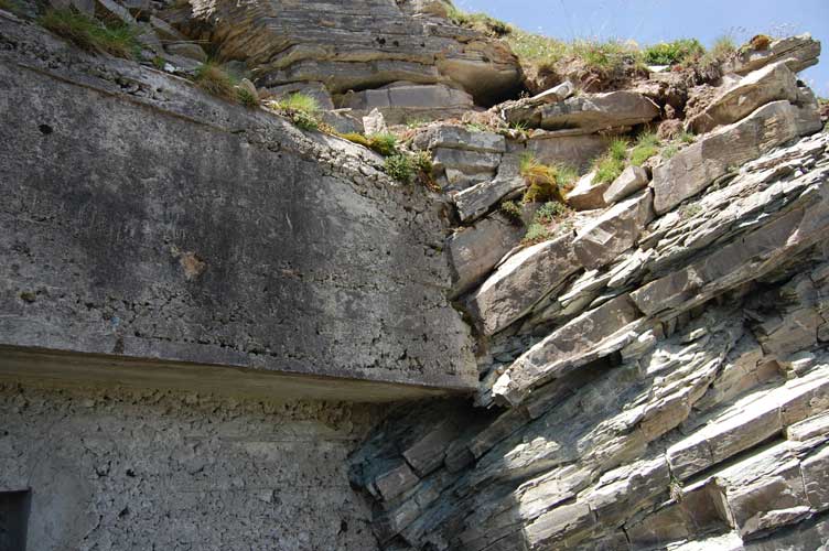 Il punto di congiunzione fra roccia e cemento