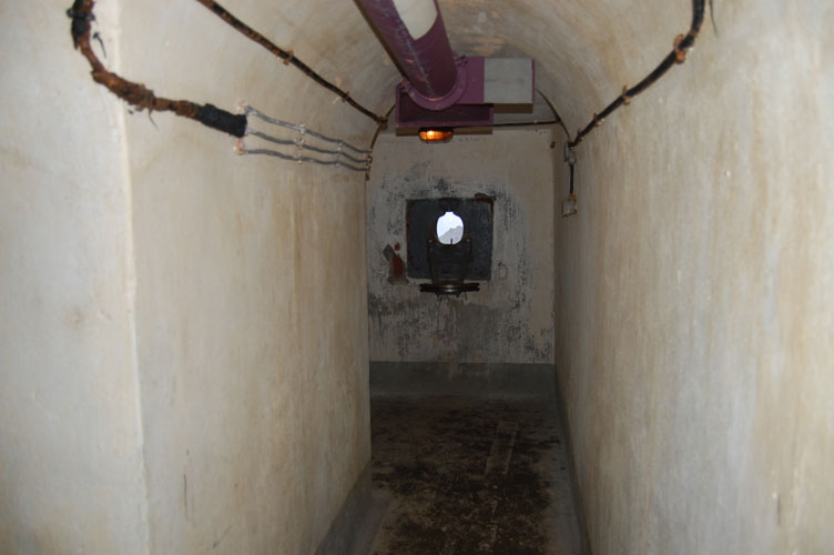 Accesso alla camera di tiro per mitragliatrice del Blocco2