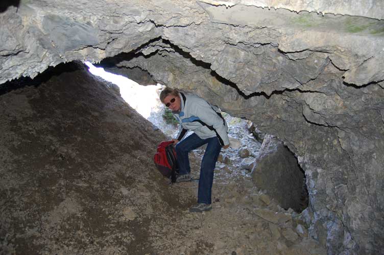 Possiamo entrare,come si potrà notare  l'ingresso non è dei più agevoli ma neppure impossibile