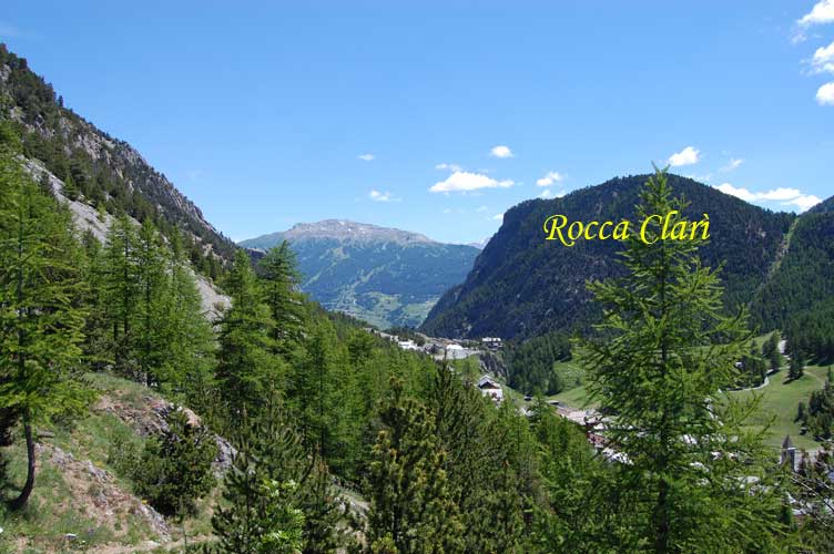 Il versante NW della Rocca Clarì visto da Claviere