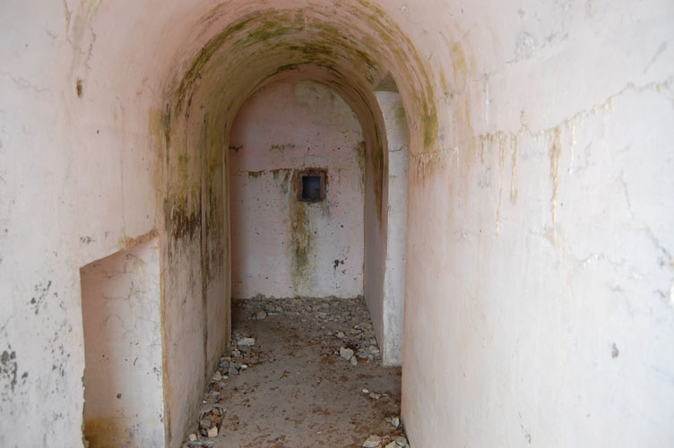 La postazione in cunicolo armato a protezione dell'ingresso W
