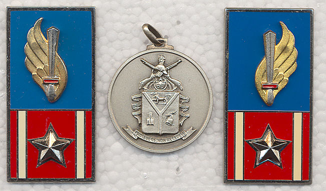 mostrine+medaglia_fronte.jpg