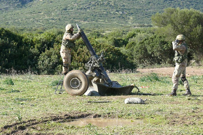 Mortaio in esercitazione - foto Esercito Italiano Mortaio in esercitazione - foto Esercito Italiano